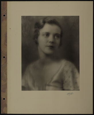 The Junior League of Fort Worth Portraits Scrapbook, 1931, Page 19