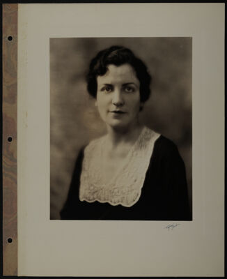 The Junior League of Fort Worth Portraits Scrapbook, 1931, Page 29