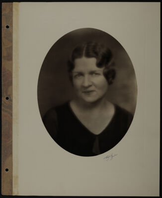 The Junior League of Fort Worth Portraits Scrapbook, 1931, Page 73