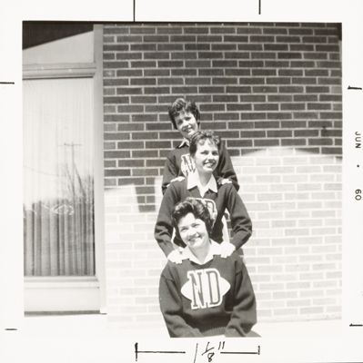 rulon, hackle, gessner, hoverson, and brady with plaque photograph, c. 1948 (image)