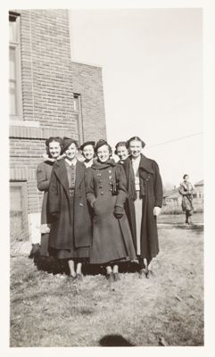 rulon, hackle, gessner, hoverson, and brady with plaque photograph, c. 1948 (image)