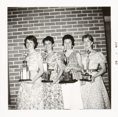 rulon, hackle, gessner, hoverson, and brady with plaque photograph, c. 1948 (image)