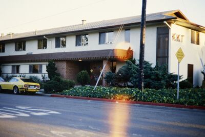 epsilon psi chapter house, march 1980 (image)