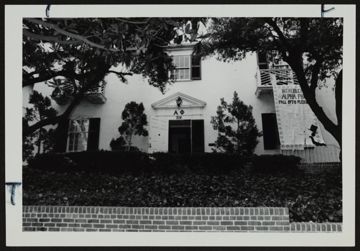 Beta Delta Chapter House Photograph, Fall 1978