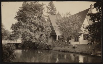 Tau Chapter House Postcard