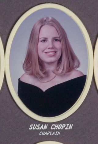 Omicron Chapter Composite Detail, Susan Chopin, 1999-2000