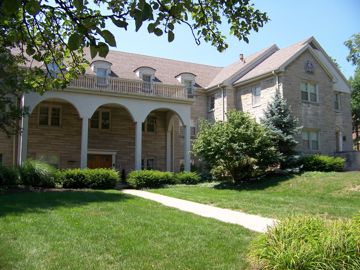 Beta Tau