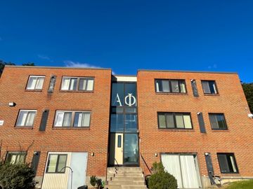 Theta Tau