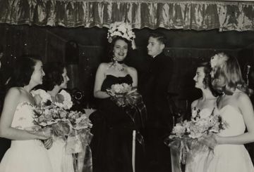 Lee Connor Crowned Desert Queen