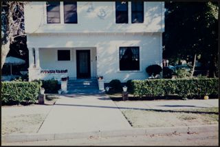 Theta Upsilon Chapter House Photograph, 1996