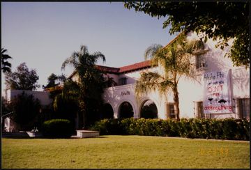 Beta Epsilon Chapter House Photograph, October 23, 1993