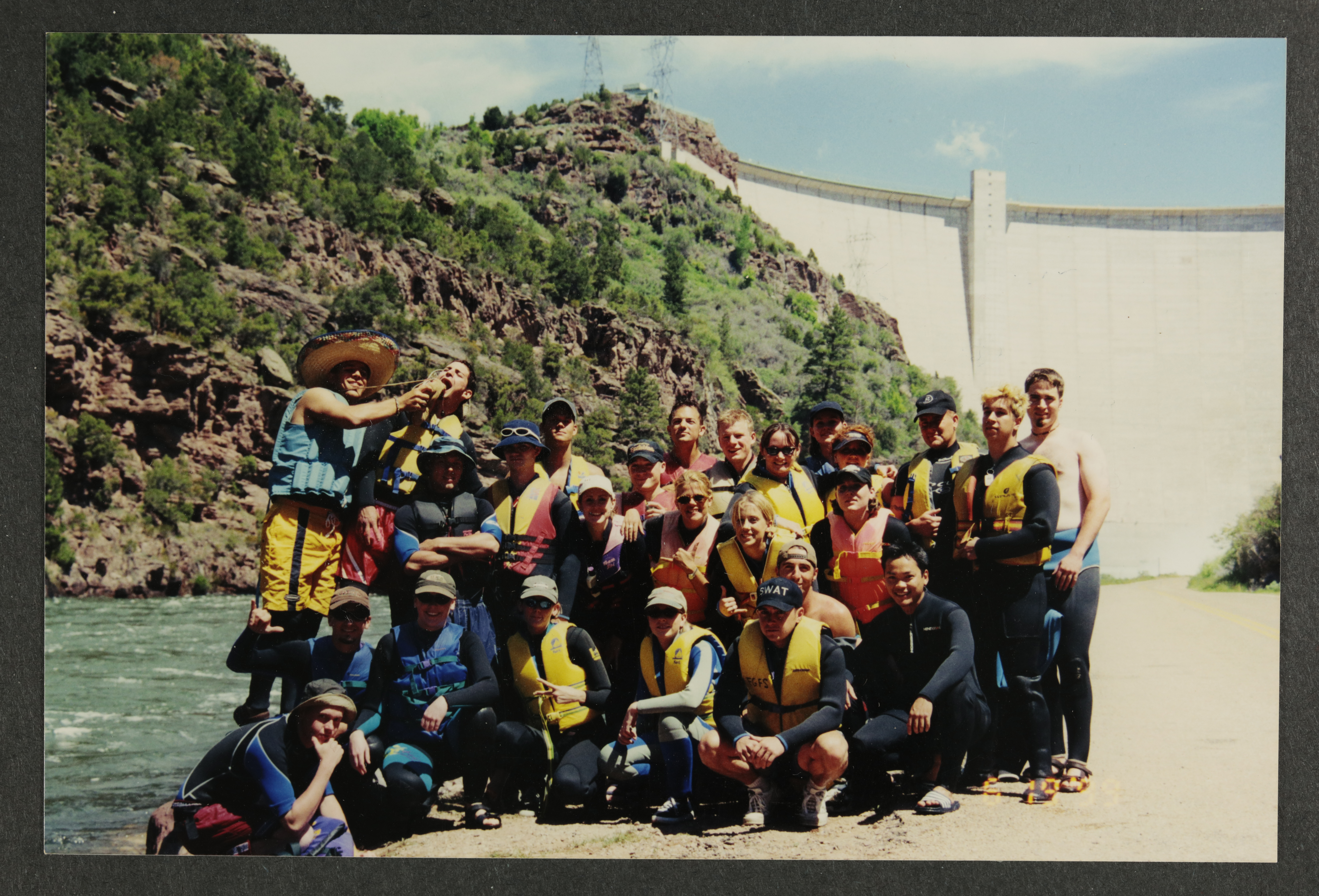 Eta Theta Chapter Members on River Raid Photograph, 1999