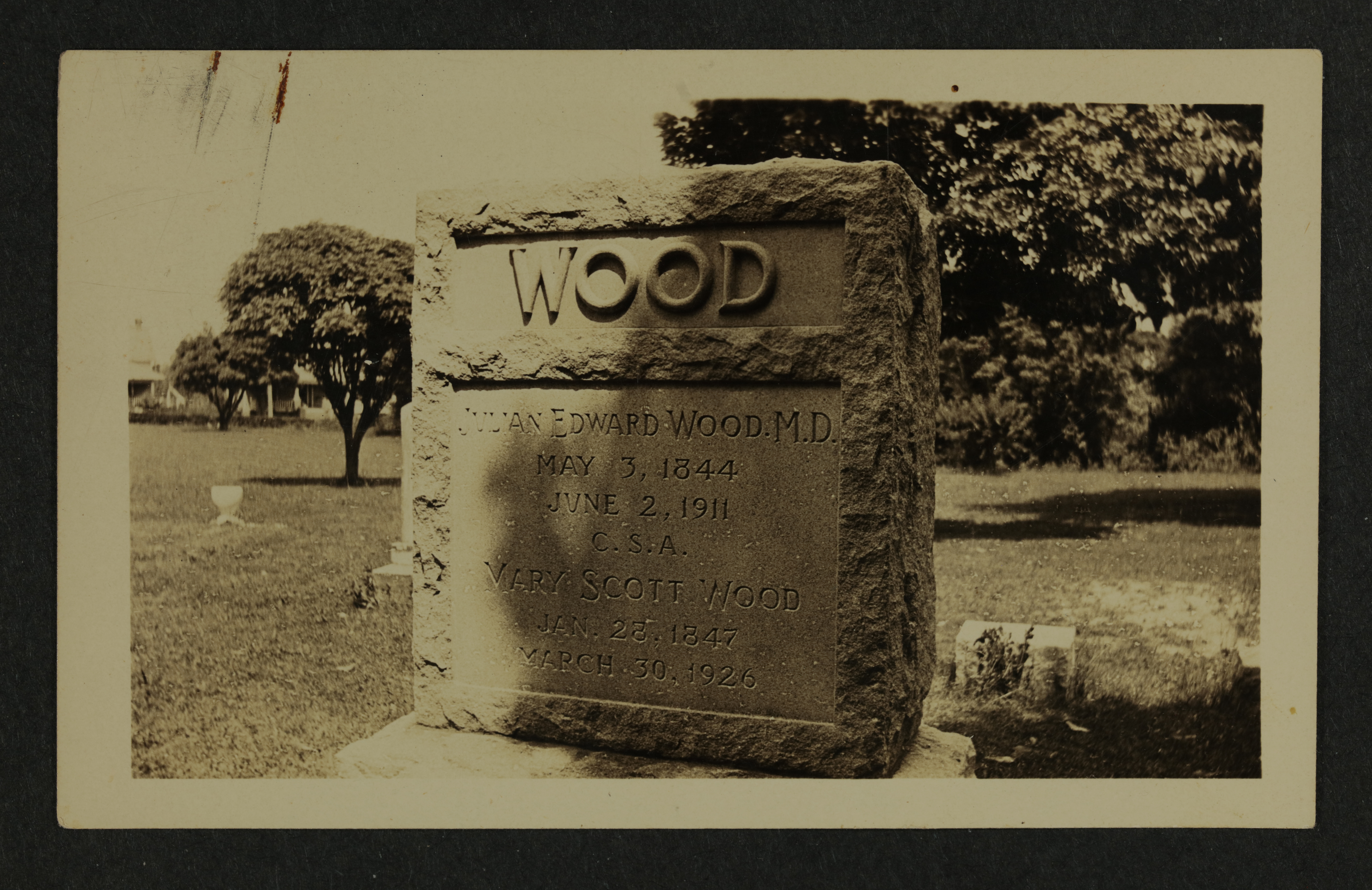 Julian Edward and Mary Scott Wood Gravestone Photograph