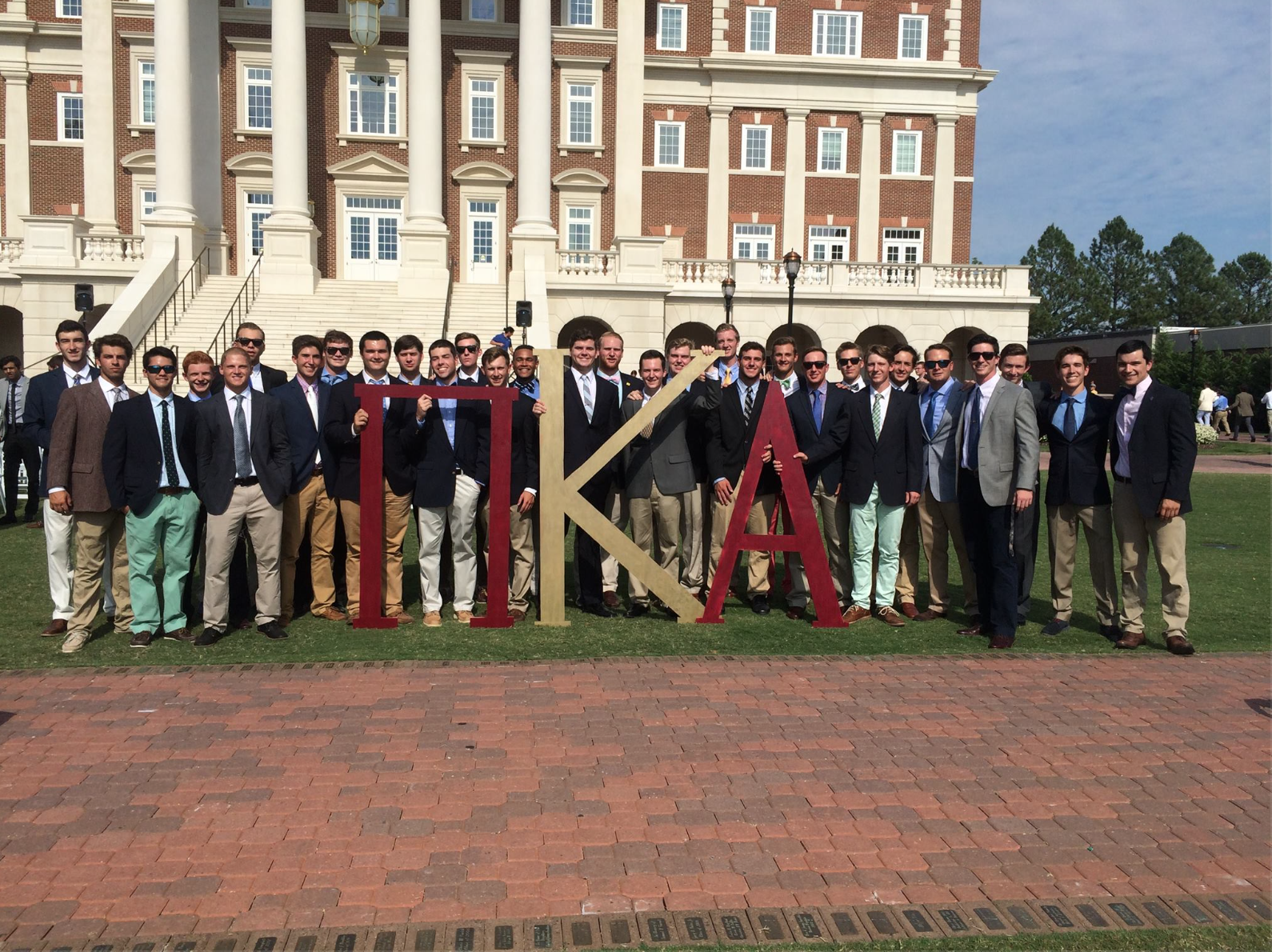Mu Rho Chapter Members Outside of Christopher Newport Hall Photograph