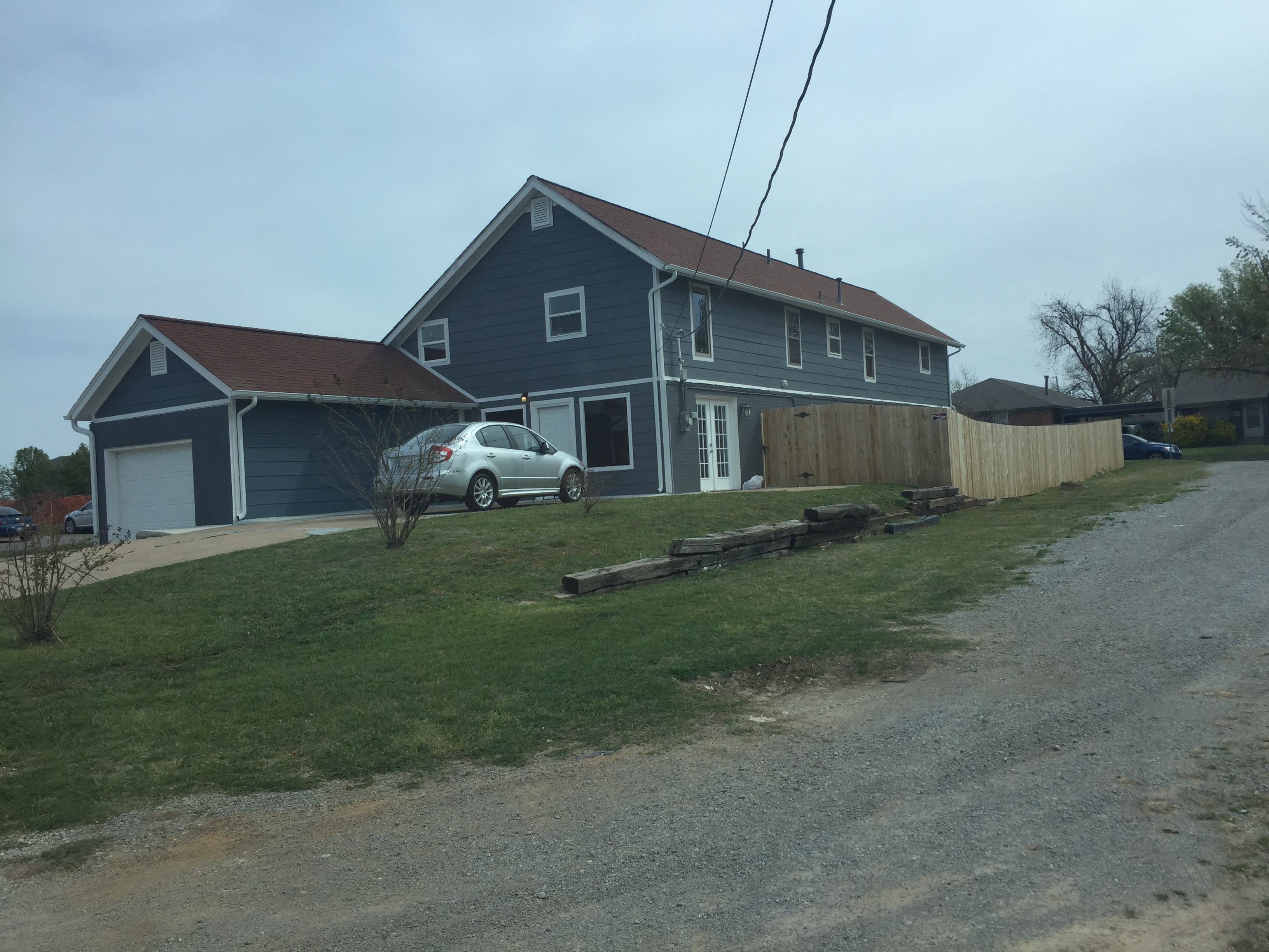 Unidentified Blue House Photograph