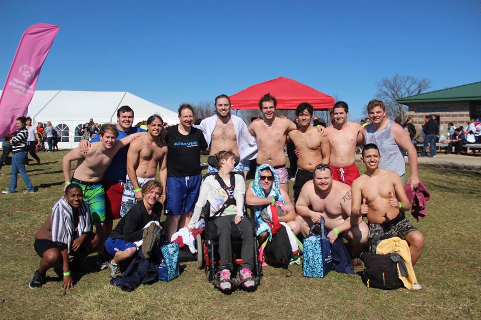 Zeta Phi Chapter Members Participate In the Polar Plunge Photograph