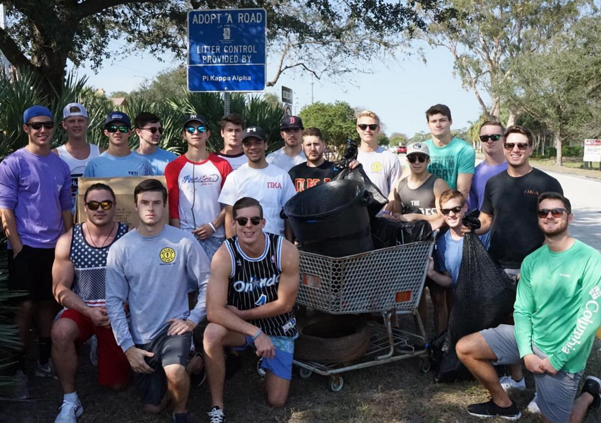 Lambda Xi Chapter Members Perform a Trash Pickup Photograph