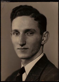 Pike_GoldStar_Box 3_F14_019.jpg