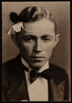 Pike_GoldStar_Box 1_F4_004.jpg