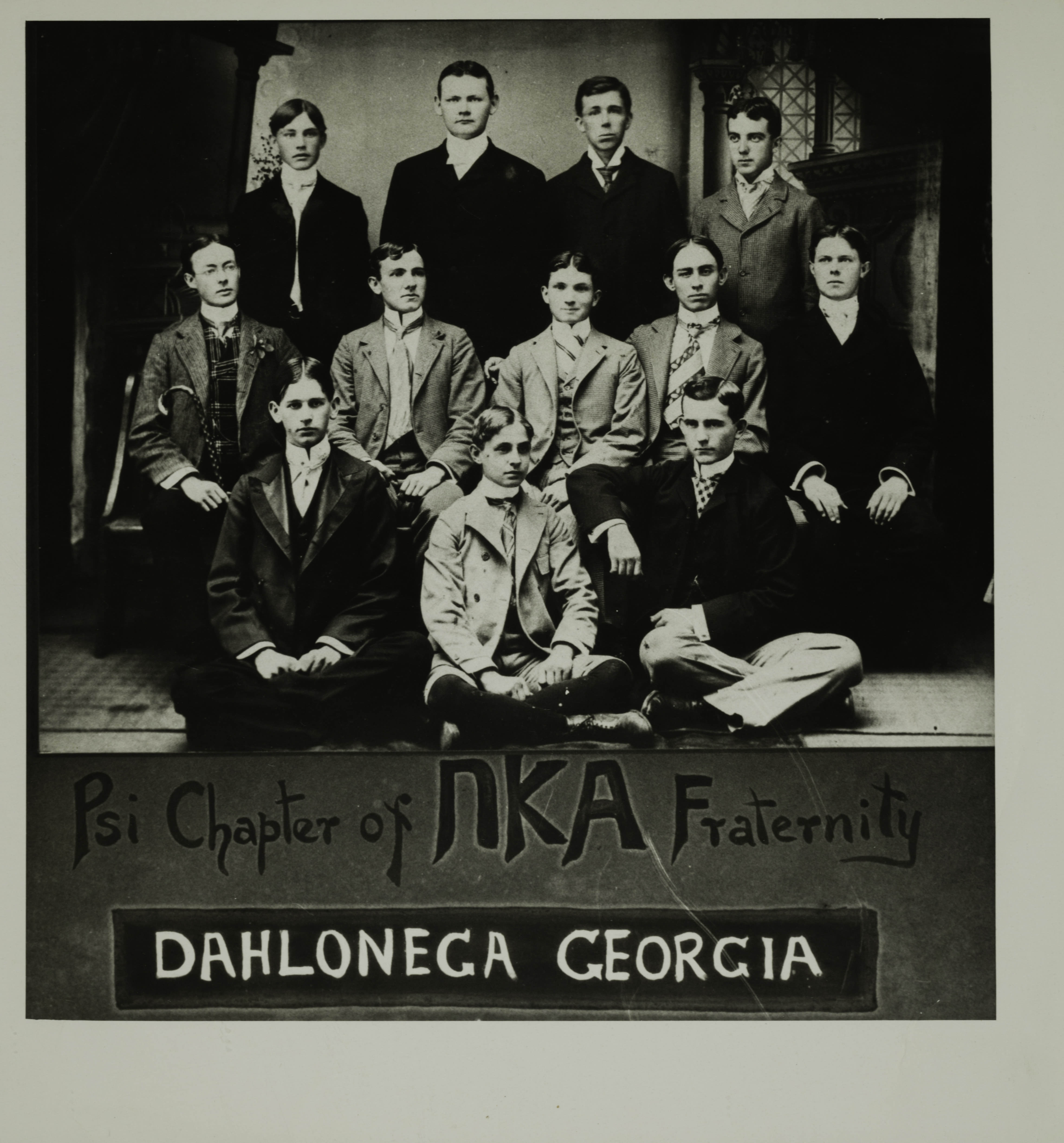 Psi Chapter Photograph With Footer, 1900