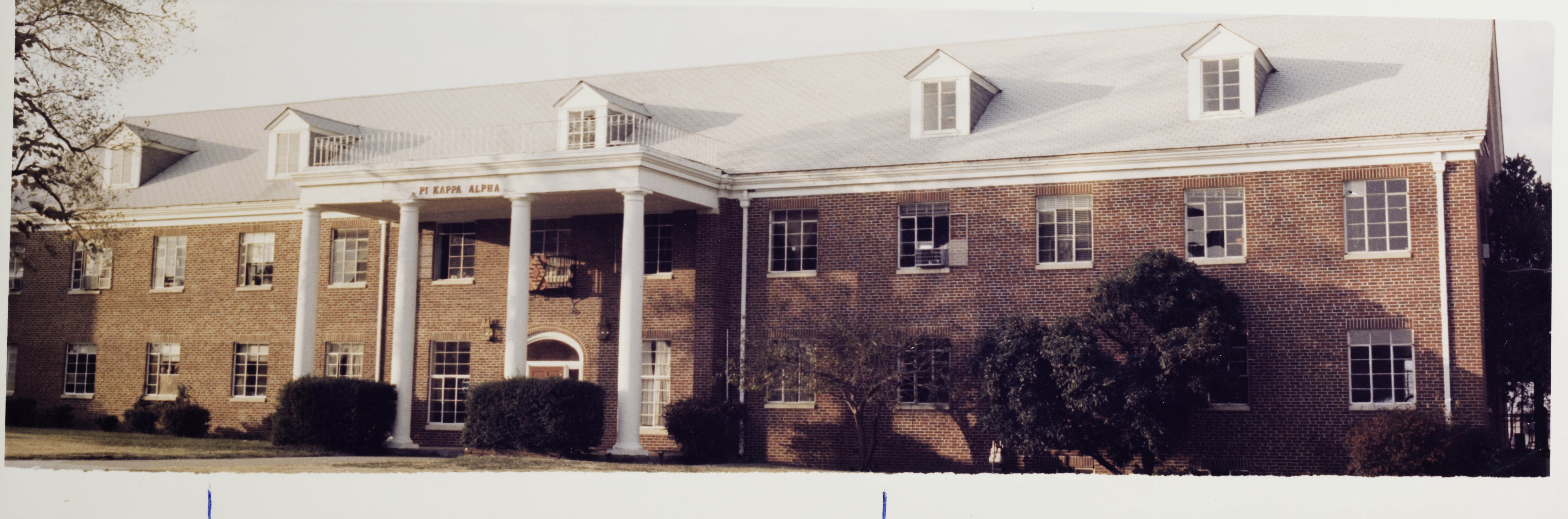 Gamma Upsilon Chapter House Panoramic Photograph, c. 2000s