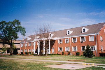Side View of Gamma Upsilon Chapter House Photograph, April 11, 1999