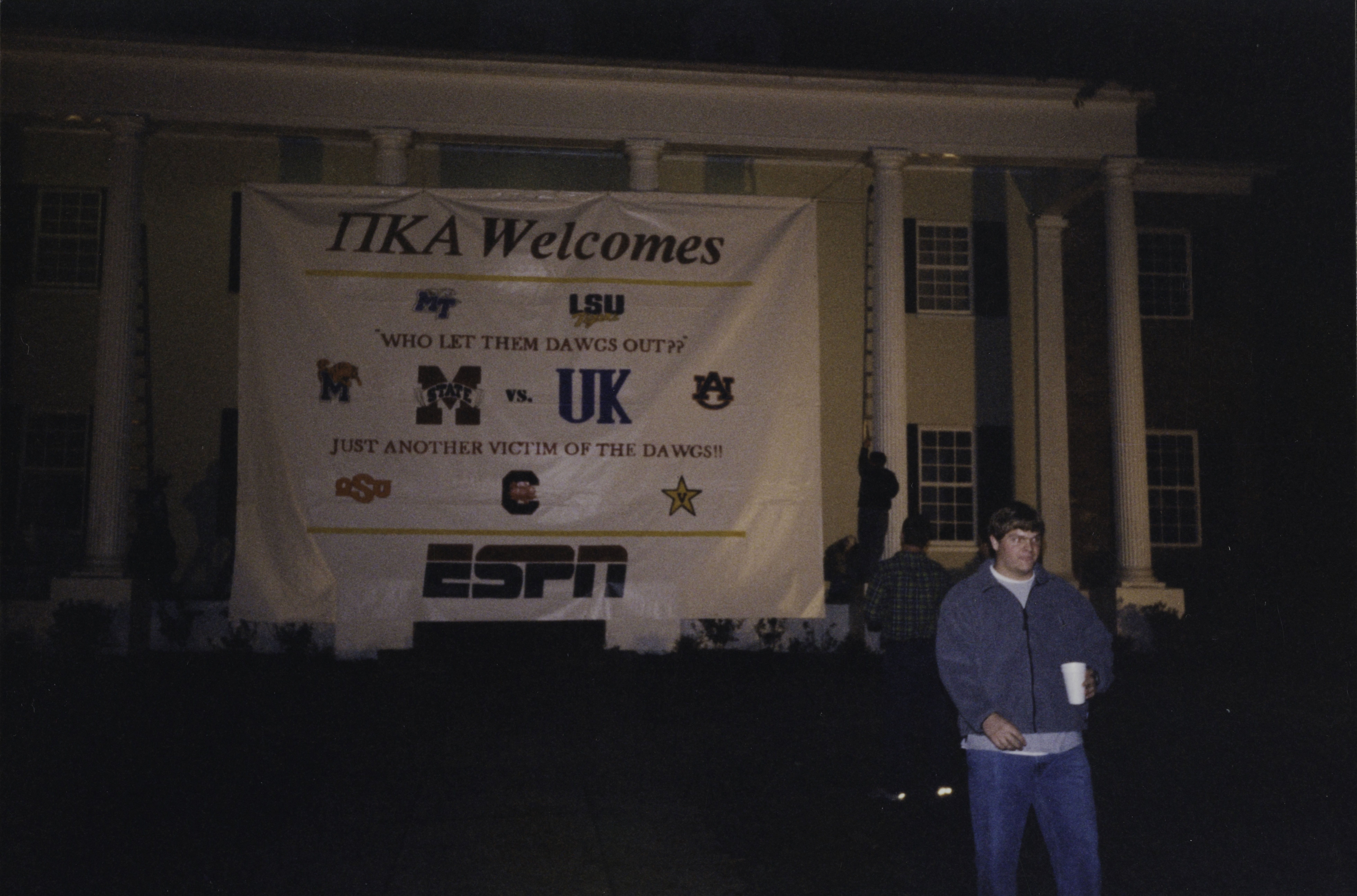 Gamma Theta Chapter House Welcome Banner Photograph, c. 2000