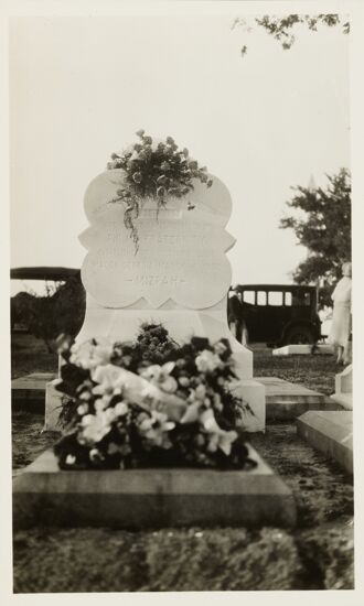 Martha Hardaway Redding Gravestone Photograph (image)
