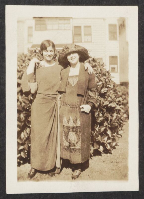 Sybil and Beryl Molleson Photograph, June 1923 (Image)
