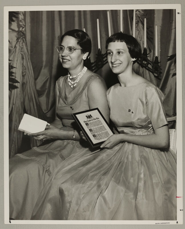 Social Service Award Winners Photograph, June 25-30, 1960 (Image)