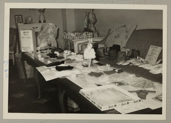 Merchandise in the Carnation Shop Photograph, June 30-July 5, 1962 (image)