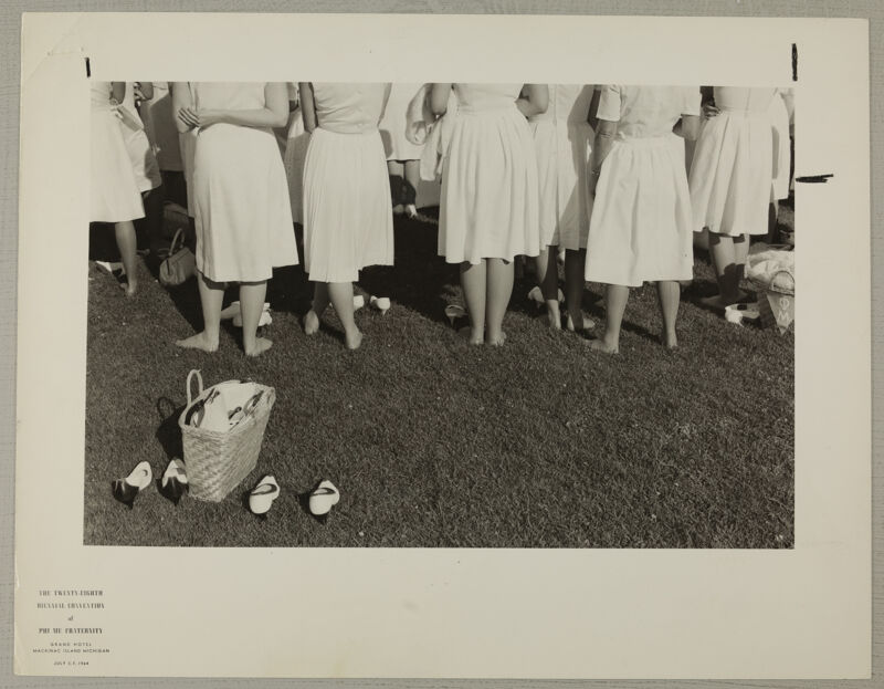 Barefoot Phi Mus at Convention Memorial Service Photograph, July 3-7, 1964 (Image)