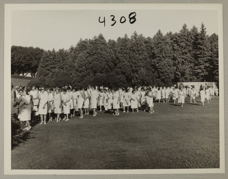 Phi Mus Gather for Convention Memorial Service Photograph, July 3-7, 1964 (Image)