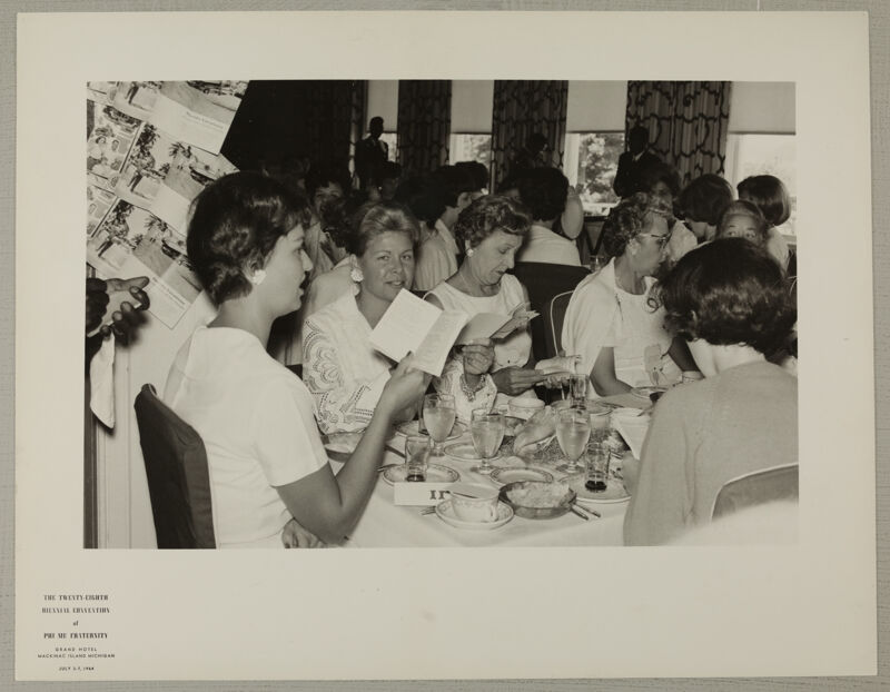 Phi Mus at Convention Dinner Photograph, July 3-7, 1964 (Image)