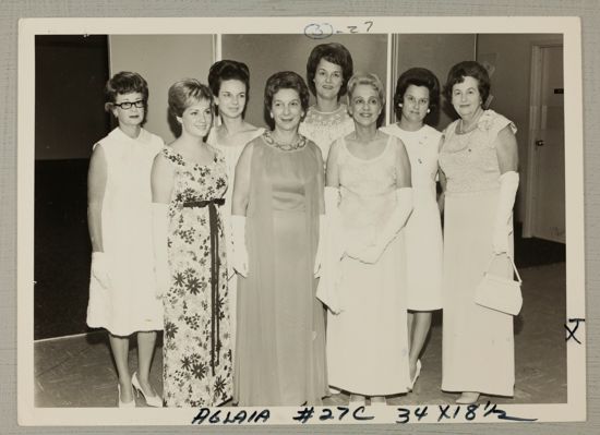 Mothers and Daughters at Convention Photograph, July 7-12, 1968 (image)