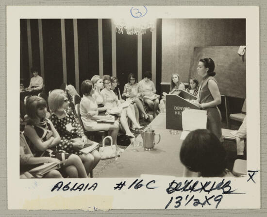 Patricia Cramer Conducts Convention Workshop Photograph, July 7-12, 1968 (image)