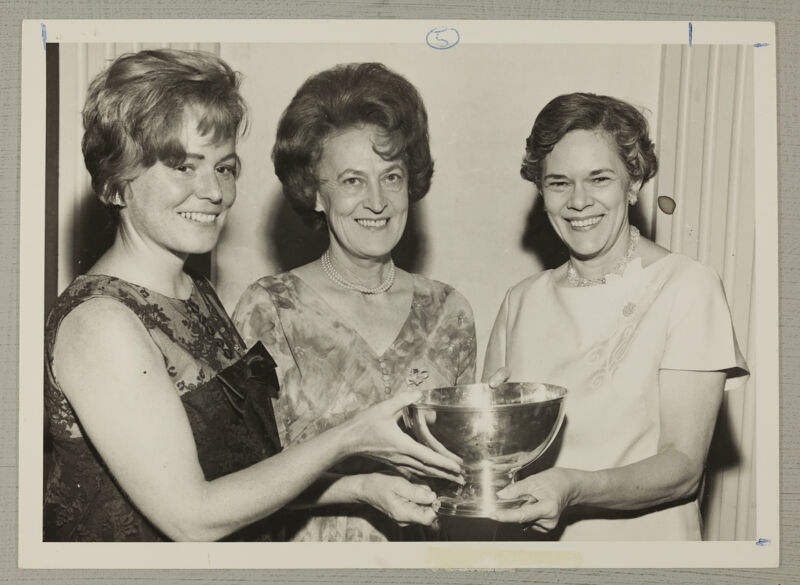 Johnson, Isaacson, and Flinn With Advisory Council Award Photograph, July 7-12, 1968 (Image)