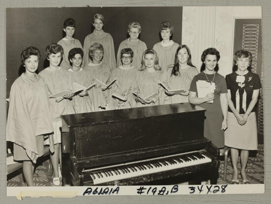 Convention Choir Photograph, July 7-12, 1968 (image)