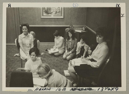 Dorothy McGarity Leads Convention Workshop Photograph, July 7-12, 1968 (image)