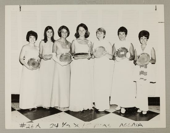 Finance Award Winners Photograph, July 5-10, 1970 (image)