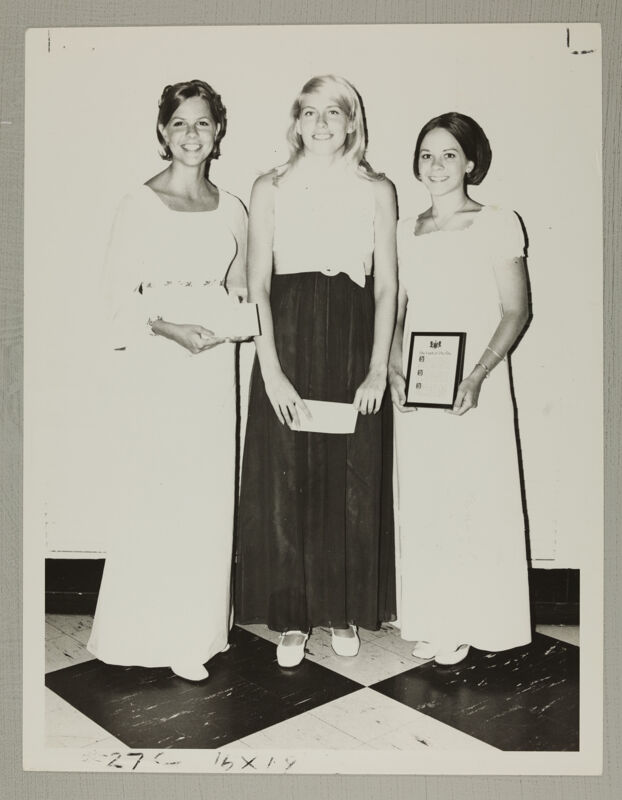 Library and Social Service Award Winners Photograph, July 5-10, 1970 (Image)