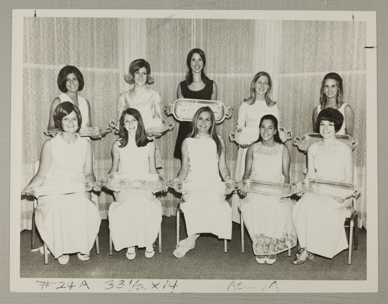Top Collegiate Chapter Award Winners Photograph, July 5-10, 1970 (Image)