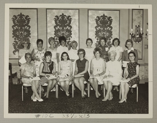 Alumnae Chapters HOPE Award Winners Photograph, July 5-10, 1970 (image)