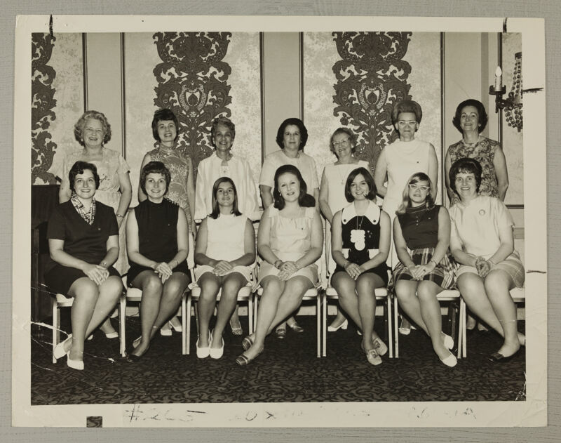 Mothers, Daughters, and Sisters at Convention Photograph, July 5-10, 1970 (Image)