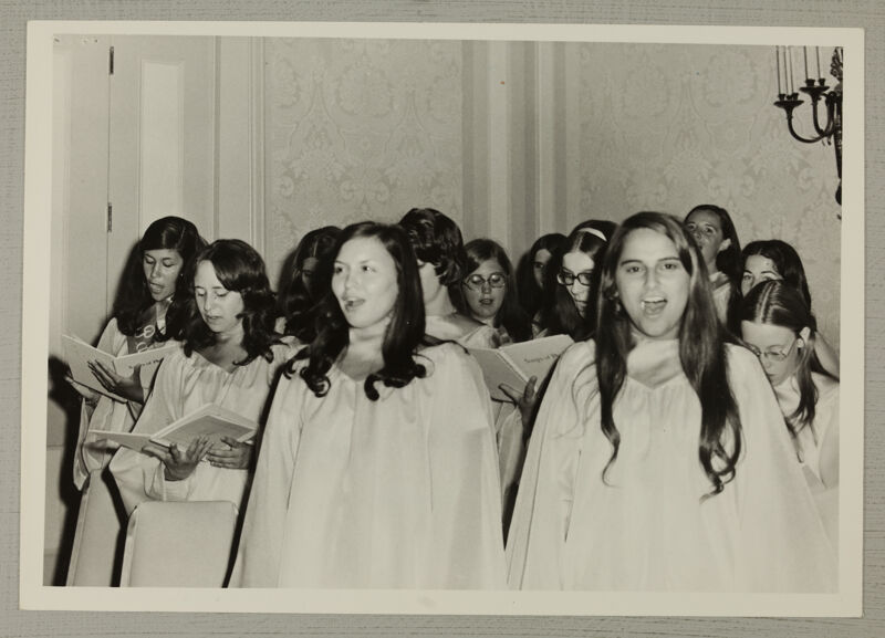 Convention Choir Photograph, July 7-12, 1972 (Image)