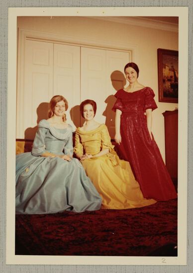 Dallas Alumnae Dressed as Founders Photograph 3, July 7-12, 1972 (image)