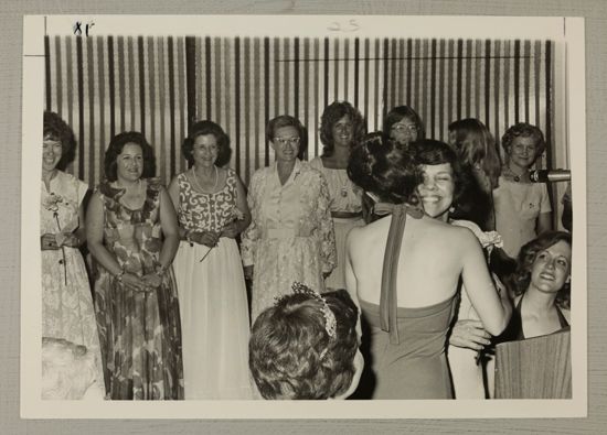 Mothers and Daughters at Convention Photograph, June 25-30, 1976 (image)