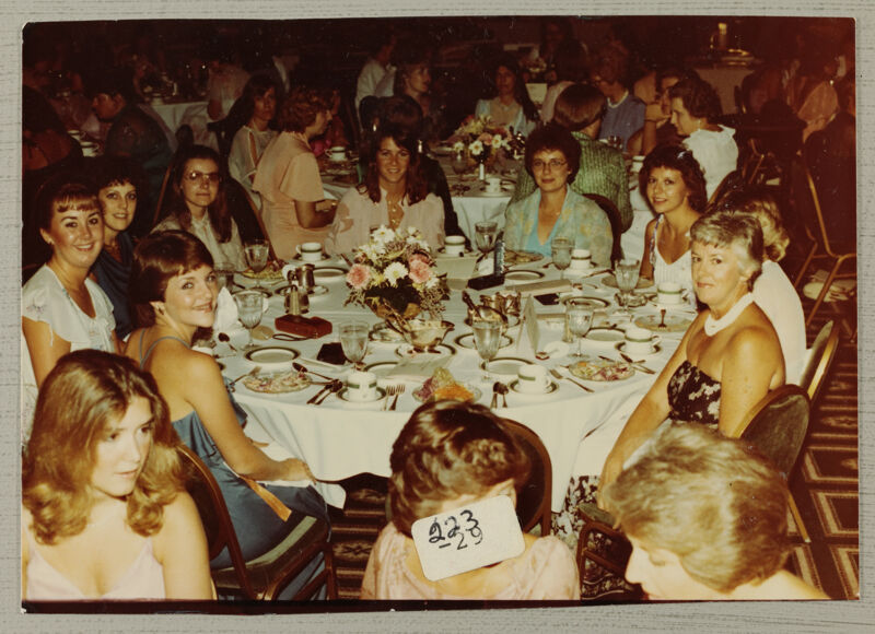 Phi Mus at Convention Banquet Photograph, July 2-6, 1982 (Image)