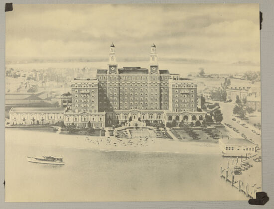 Hotel Chamberlin Postcard, c. 1948 (image)