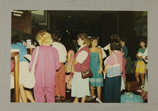 Phi Mus in Convention Registration Line Photograph 1, July 6-10, 1986 (image)